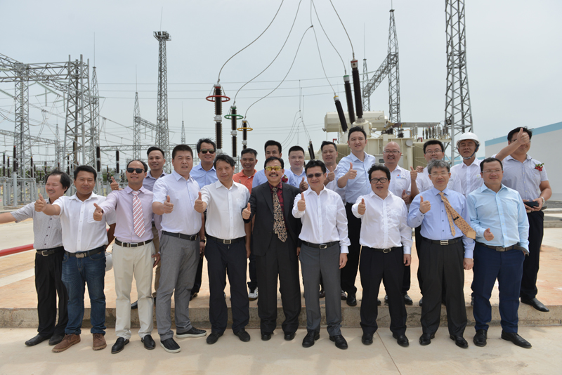 中國電建與業主團隊合影.JPG
