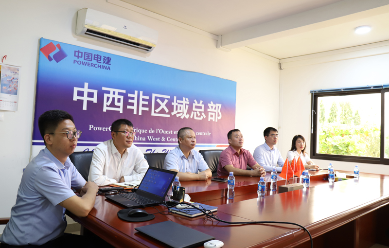 中西非區域總部阿比讓駐地觀看二十大開幕會.JPG