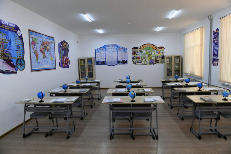 學校內景4.jpg