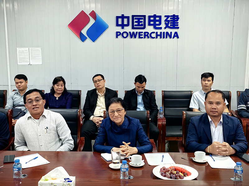 巴妮副主席聽取匯報.jpg